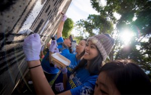 UC San Diego students volunteering for Martin Luther King, Jr. Day of Service. Photo by Erik Jepsen/UC San Diego Publications